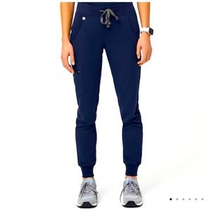 Figs Zamora jogger scrub pant in navy